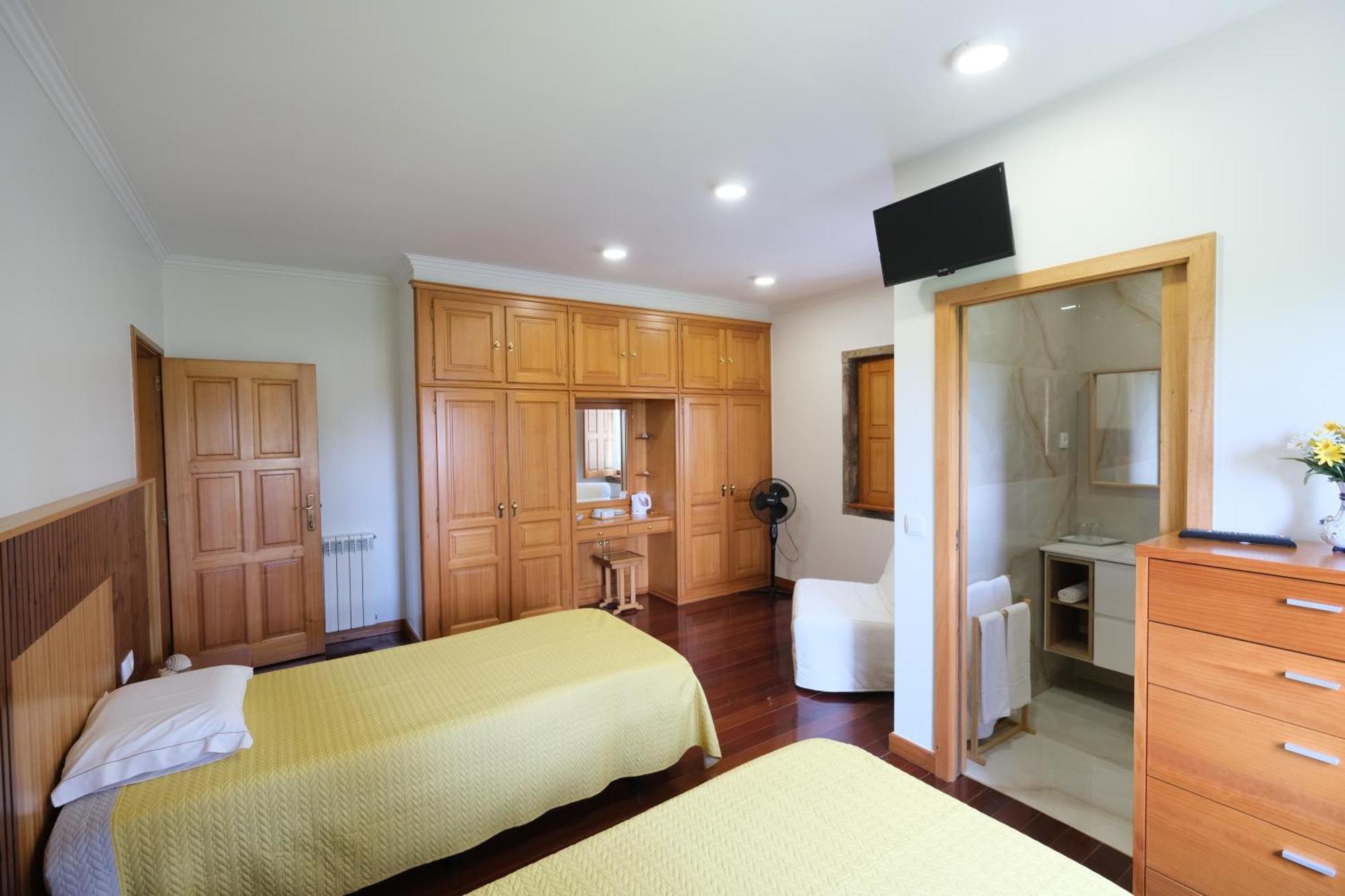 Bed and Breakfast Quintinha D'Avo Vila de Prado Екстер'єр фото